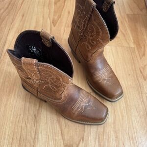 Justin Cowboy boots size 5